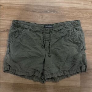 Eddie Bauer Women's Green Cargo Shorts